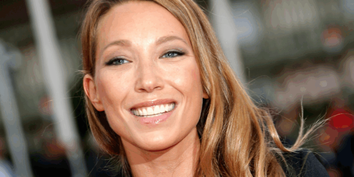 Laura Smet loin des excès, elle n’a pas bu une goutte d’alcool depuis 12 ans : “Ma vie a changé catégoriquement” 9 Laura Smet loin des excès, elle n’a pas bu une goutte d’alcool depuis 12 ans : “Ma vie a changé catégoriquement” Laura Smet loin des excès, elle n’a pas bu une goutte d’alcool depuis 12 ans : “Ma vie a changé catégoriquement”