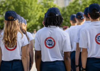 Le Service national universel va être « mis en extinction » en vue de la création d&rsquo;un « service militaire volontaire »