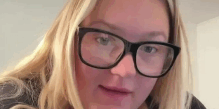 "C’est injuste" : cette maman qui travaille pousse un violent coup de gueule contre ceux qui bénéficient "d’une longue liste d’avantages sociaux" 1 "C’est injuste" : cette maman qui travaille pousse un violent coup de gueule contre ceux qui bénéficient "d’une longue liste d’avantages sociaux" Capture decran 2025 09 22 134156