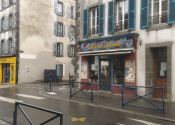 Brest : Une vingtaine d’hommes masqués sèment la terreur dans un bar, la piste de l&rsquo;utradroite privilégiée