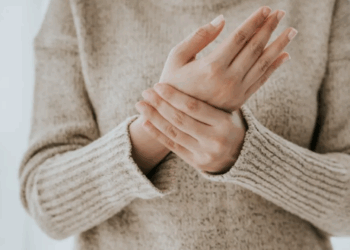 Arthrose : les séniors doivent intégrer ces aliments dans leurs repas pour réduire les symptômes, selon les médecins