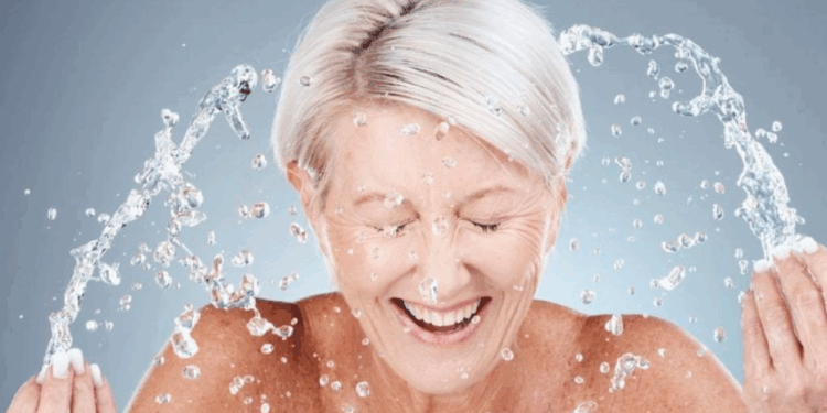 Hygiène : voici le nombre de douches idéal à prendre par semaine après 60 ans pour la santé 1 Hygiène : voici le nombre de douches idéal à prendre par semaine après 60 ans pour la santé Capture decran 2025 09 23 215130