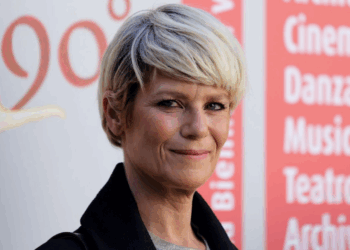 Marina Foïs donne son avis sur un sujet très piquant : « Pourquoi j&rsquo;enlève ma culotte ? »