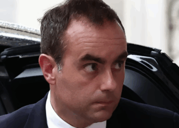 Petites retraites : Sébastien Lecornu jette ENCORE de l’huile sur le feu, « tout le monde est très remonté »