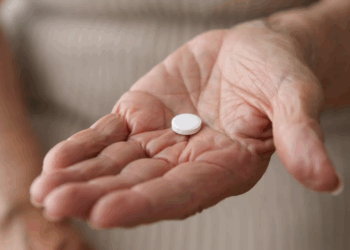 Personne ne le sait, mais ces médicaments courants accélèrent le vieillissement, selon une récente étude