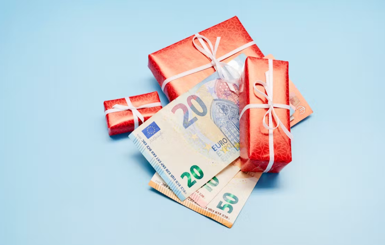 Prime de Noël : voici combien vont toucher les Français grâce à ce gros coup de pouce de la CAF en 2025 2 Prime de Noël : voici combien vont toucher les Français grâce à ce gros coup de pouce de la CAF en 2025 Capture decran 2025 09 29 145044
