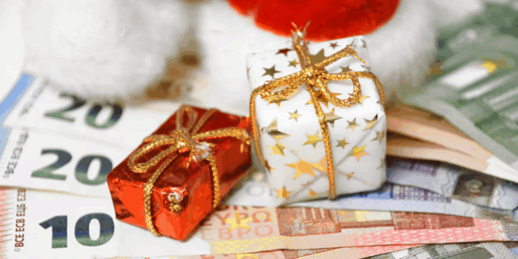 Prime de Noël : voici combien vont toucher les Français grâce à ce gros coup de pouce de la CAF en 2025 1 Prime de Noël : voici combien vont toucher les Français grâce à ce gros coup de pouce de la CAF en 2025 Capture decran 2025 09 29 145054