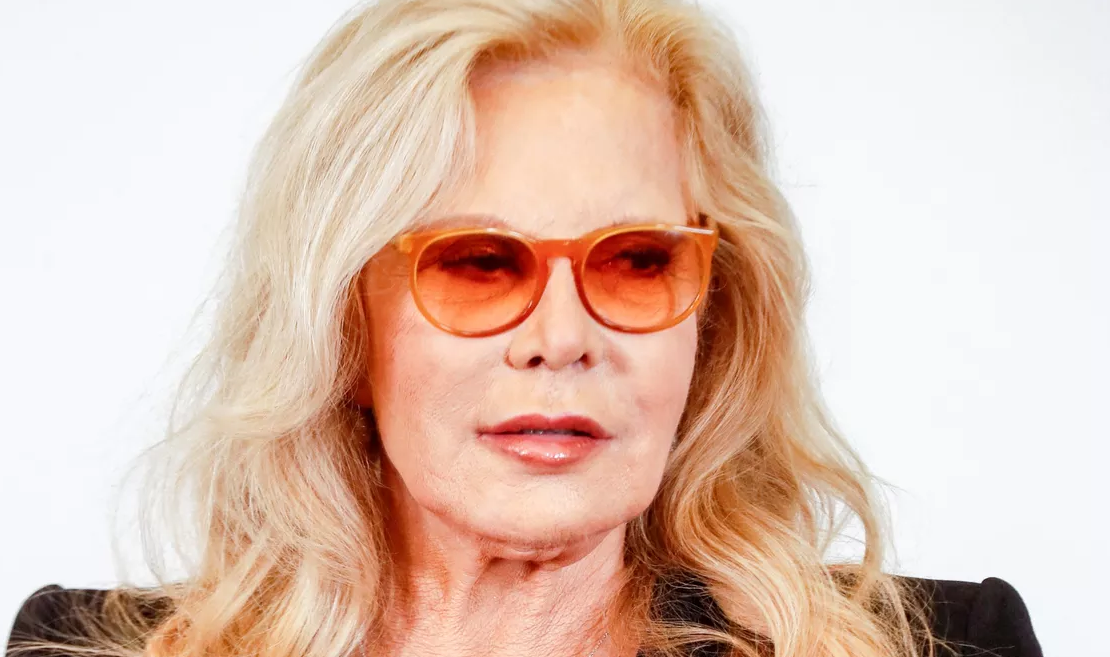 Sylvie Vartan dans “une peine infinie” : elle pleure la disparition de son “ange de douceur” 4 Sylvie Vartan dans “une peine infinie” : elle pleure la disparition de son “ange de douceur” Capture decran 2025 09 29 155141