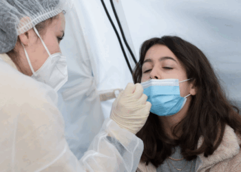 "Ca reste une maladie sévère": le nouveau variant "Frankenstein" XFG du Covid est-il dangereux? 17 "Ca reste une maladie sévère": le nouveau variant "Frankenstein" XFG du Covid est-il dangereux? « Ca reste une maladie sévère »: le nouveau variant « Frankenstein » XFG du Covid est-il dangereux?