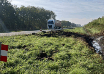 Un motard décède après un choc frontal avec un camion, sa compagne retrouvée sans vie à leur domicile 9 Un motard décède après un choc frontal avec un camion, sa compagne retrouvée sans vie à leur domicile Un motard décède après un choc frontal avec un camion, sa compagne retrouvée sans vie à leur domicile