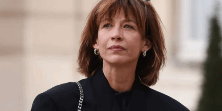Sophie Marceau a été condamnée à payer un million de francs pour avoir refusé un film ! 1 Sophie Marceau a été condamnée à payer un million de francs pour avoir refusé un film ! Capture decran 2025 09 30 182617
