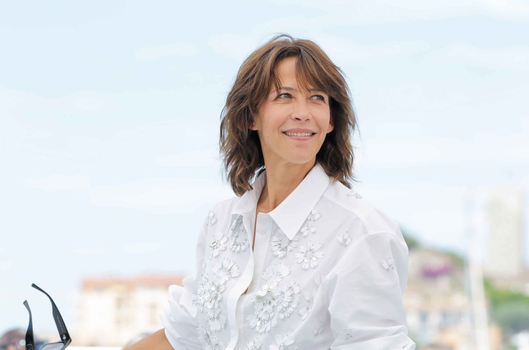 Sophie Marceau a été condamnée à payer un million de francs pour avoir refusé un film ! 2 Sophie Marceau a été condamnée à payer un million de francs pour avoir refusé un film ! Capture decran 2025 09 30 182621