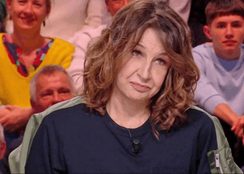 Valérie Lemercier amoureuse : la comédienne révèle être en couple avec un homme de 24 ans plus jeune qu&rsquo;elle