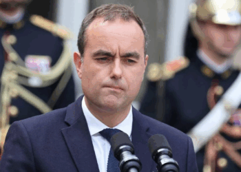 Sébastien Lecornu étudie une baisse de l’impôt pour les couples payés un peu au-dessus du Smic