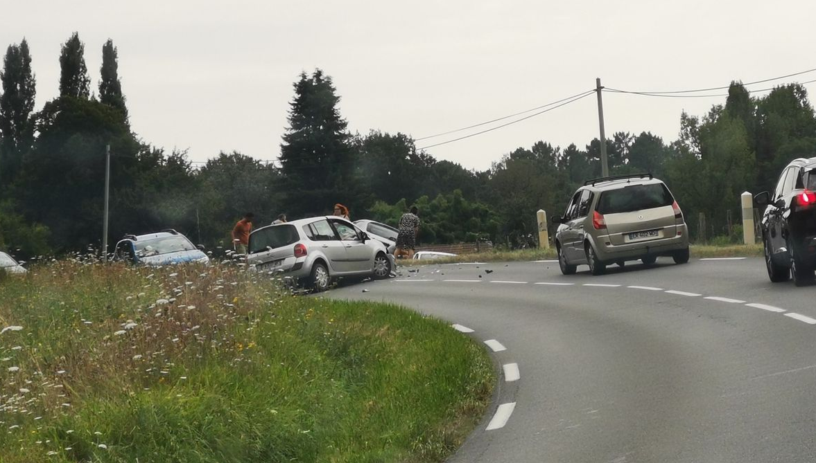 Course-poursuite à 1h du matin : elle voulait fuir les gendarmes, sa voiture explose en pleine rue 2 Course-poursuite à 1h du matin : elle voulait fuir les gendarmes, sa voiture explose en pleine rue Capture decran 2025 10 06 134621