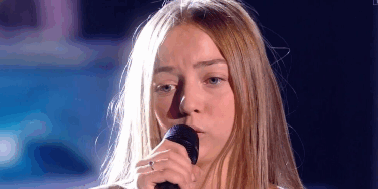 "On s'est moqué de moi" : Charlotte (The Voice Kids 2025) se confie sur son cancer qui lui a fait perdre confiance en elle 1 "On s'est moqué de moi" : Charlotte (The Voice Kids 2025) se confie sur son cancer qui lui a fait perdre confiance en elle Capture decran 2025 10 06 142252