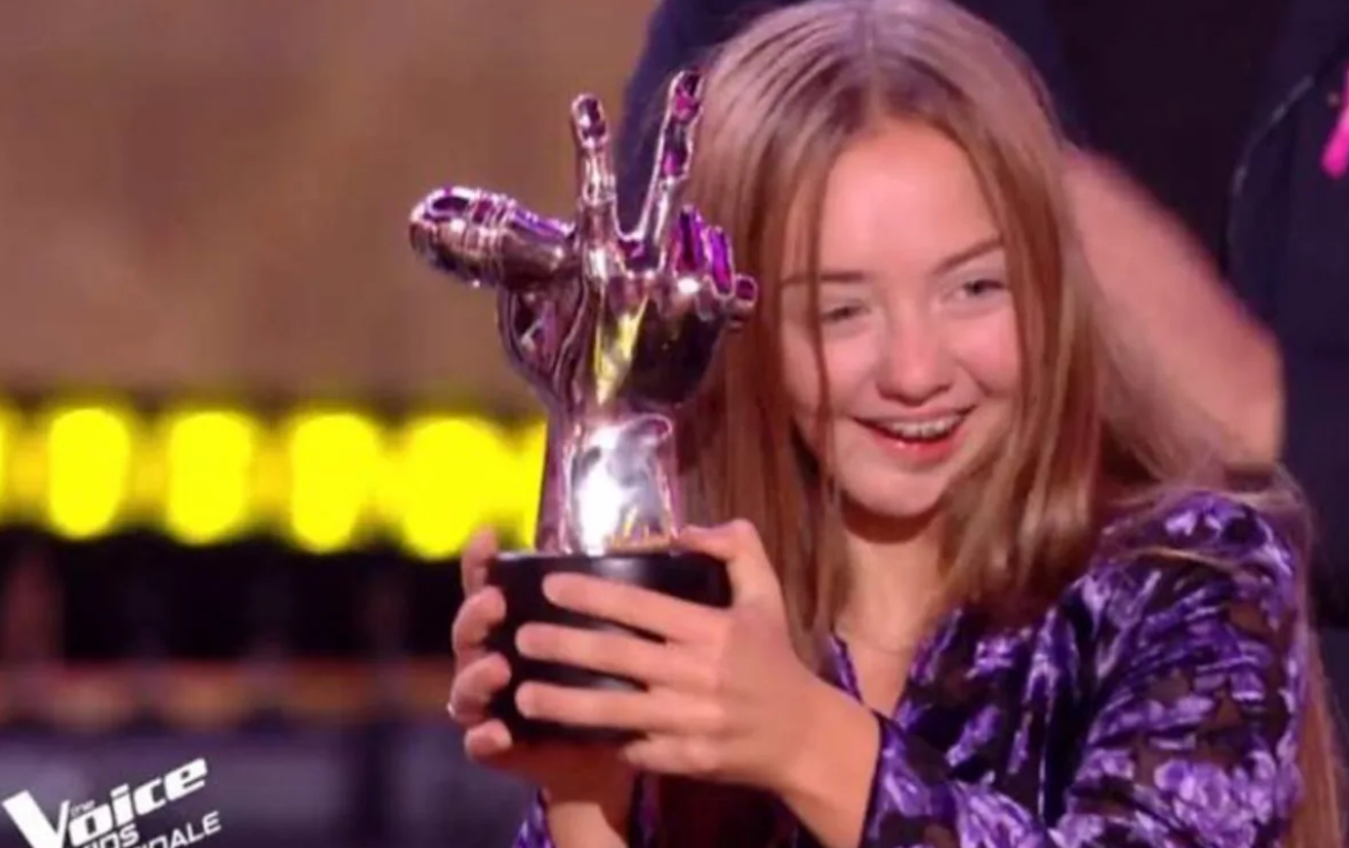 Charlotte (The Voice Kids) dévoile les opérations de reconstruction qu'elle va subir après son combat contre le cancer 4 Charlotte (The Voice Kids) dévoile les opérations de reconstruction qu'elle va subir après son combat contre le cancer Capture decran 2025 10 06 142310