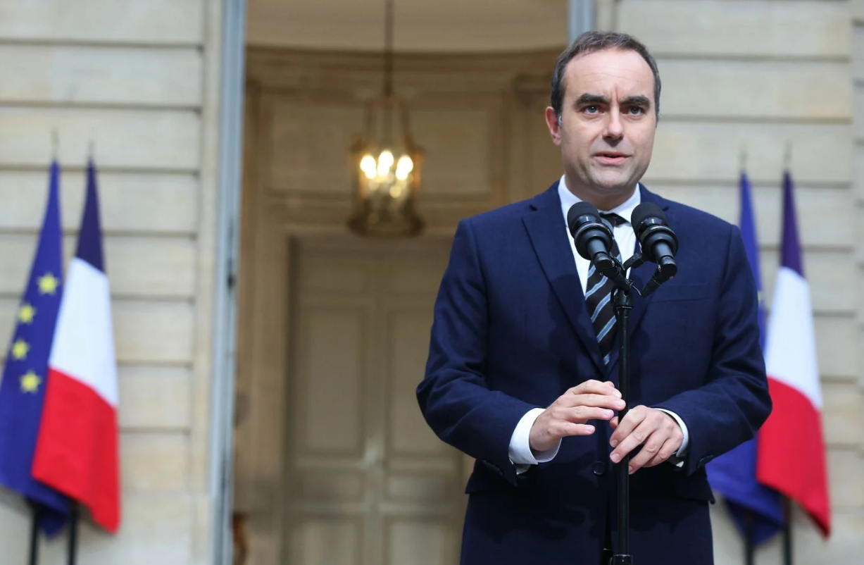Gouvernement Lecornu : 28.000€ pour 13 heures en poste, les avantages des ministres démissionnaires provoquent un tollé 3 Gouvernement Lecornu : 28.000€ pour 13 heures en poste, les avantages des ministres démissionnaires provoquent un tollé Capture decran 2025 10 06 150317