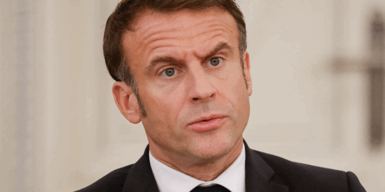 Emmanuel Macron : quels sont ses avantages à vie qu’il va garder quand il ne sera plus Président de la République ? 1 Emmanuel Macron : quels sont ses avantages à vie qu’il va garder quand il ne sera plus Président de la République ? Capture decran 2025 10 08 125856