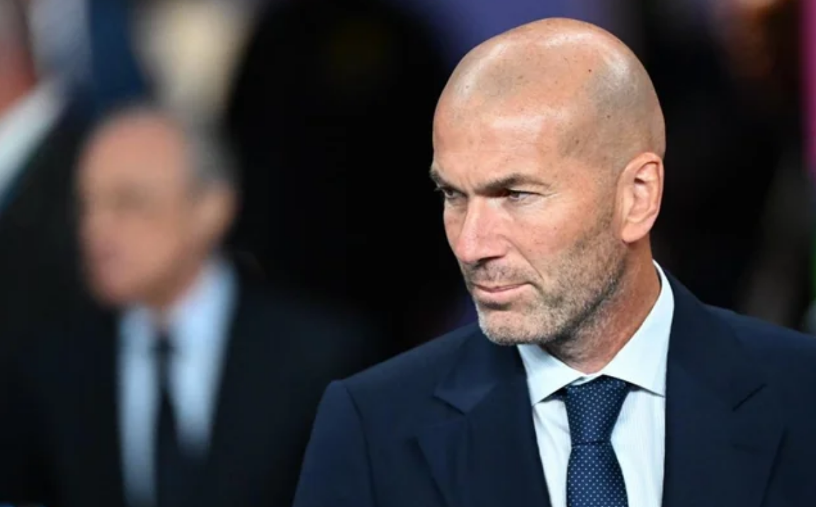 Attaquée par Zinédine Zidane, Marine Le Pen balance sévèrement : "Il est assez…" 4 Attaquée par Zinédine Zidane, Marine Le Pen balance sévèrement : "Il est assez…" Capture decran 2025 10 08 153338