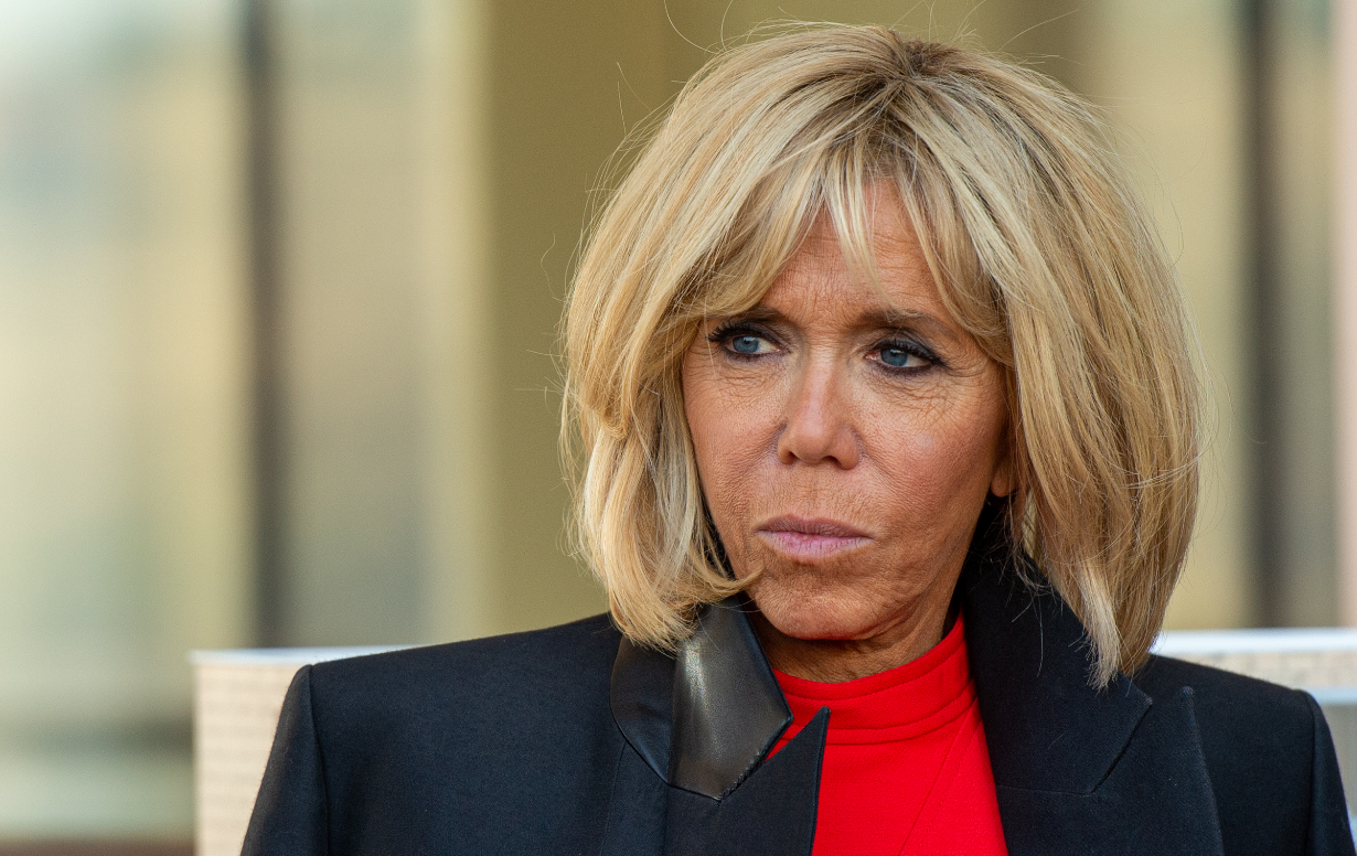Tout sourire, Brigitte Macron surprend avec un doigt d’honneur : "Si ça ça ne devient pas un meme" 3 Tout sourire, Brigitte Macron surprend avec un doigt d’honneur : "Si ça ça ne devient pas un meme" Capture decran 2025 10 08 164805