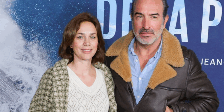 Jean Dujardin séparé de Nathalie Péchalat, il présente son « nouveau bébé » 1 Jean Dujardin séparé de Nathalie Péchalat, il présente son « nouveau bébé » Capture decran 2025 10 08 192326