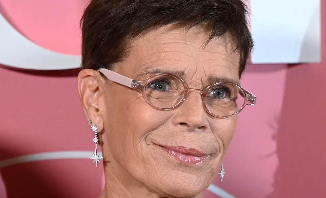 Stéphanie de Monaco change de look : ses fans plus divisés que jamais 4 Stéphanie de Monaco change de look : ses fans plus divisés que jamais Capture decran 2025 10 08 195858