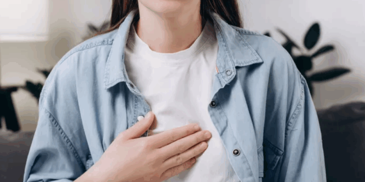 Cancer de l’œsophage : ces signes avant-coureurs qui doivent alerter 1 Cancer de l’œsophage : ces signes avant-coureurs qui doivent alerter Capture decran 2025 10 08 203007