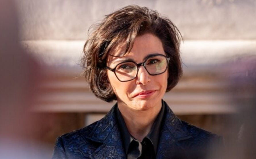 "J'habite là..." : Rachida Dati dévoile son appartement parisien qu'elle ne paye PAS, un "hôtel particulier" 2 "J'habite là..." : Rachida Dati dévoile son appartement parisien qu'elle ne paye PAS, un "hôtel particulier" Capture decran 2025 10 09 142239