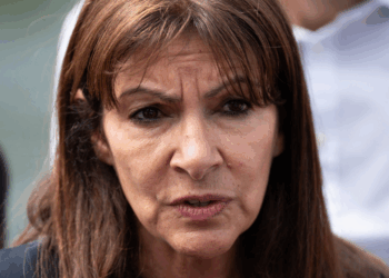 «Je vous mets au défi de vivre avec 4 900 euros par mois» : Hidalgo revient sur le scandale des notes de frais