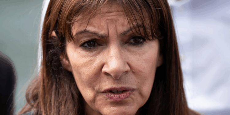 «Je vous mets au défi de vivre avec 4 900 euros par mois» : Hidalgo revient sur le scandale des notes de frais 1 «Je vous mets au défi de vivre avec 4 900 euros par mois» : Hidalgo revient sur le scandale des notes de frais Capture decran 2025 10 09 160706