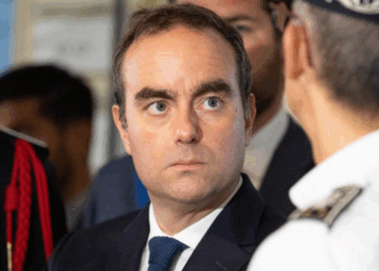 Chaos au gouvernement : un ex-ministre refuse une offre de Sébastien Lecornu… et le fait savoir haut et fort 15 Chaos au gouvernement : un ex-ministre refuse une offre de Sébastien Lecornu… et le fait savoir haut et fort Chaos au gouvernement : un ex-ministre refuse une offre de Sébastien Lecornu… et le fait savoir haut et fort