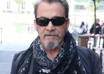 Florent Pagny grillé à l’Elysée : pris en flagrant délit dans les couloirs, il y a longtemps été black-listé ! 13 Florent Pagny grillé à l’Elysée : pris en flagrant délit dans les couloirs, il y a longtemps été black-listé ! Florent Pagny grillé à l’Elysée : pris en flagrant délit dans les couloirs, il y a longtemps été black-listé !