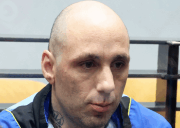 Procès de Cédric Jubillar : "Il s'effondre en pleurs", pourquoi il a craqué une (seule) fois devant l'expert psychiatre 9 Procès de Cédric Jubillar : "Il s'effondre en pleurs", pourquoi il a craqué une (seule) fois devant l'expert psychiatre Procès de Cédric Jubillar : « Il s’effondre en pleurs », pourquoi il a craqué une (seule) fois devant l’expert psychiatre