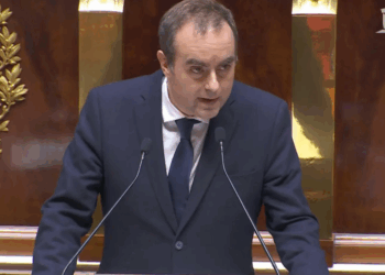Discours de Lecornu à l'Assemblée : une annonce osée pour échapper à la censure 18 Discours de Lecornu à l'Assemblée : une annonce osée pour échapper à la censure Discours de Lecornu à l’Assemblée : une annonce osée pour échapper à la censure