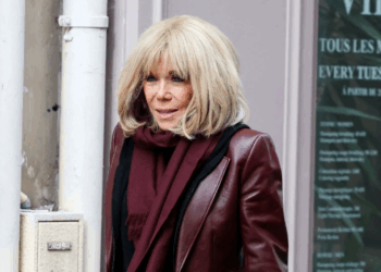 Brigitte Macron sous le feu des critiques, la première Dame regrette : « Mes proches en souffrent »
