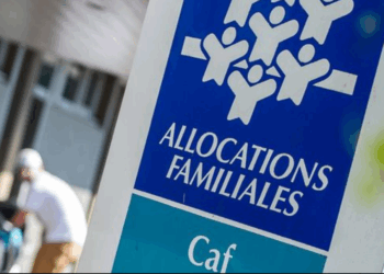 La CAF va-t-elle vraiment cesser de verser des aides aux personnes nées à l&rsquo;étranger en 2026?