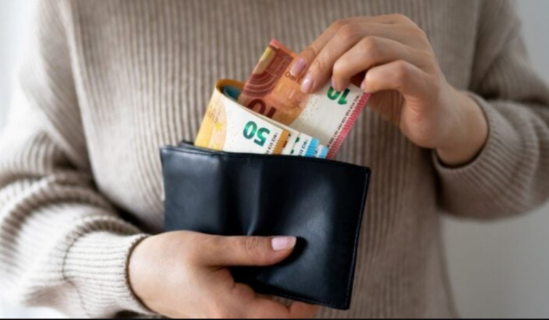 À 27 ans j’ai déjà mis 88 000 € de côté pour partir à la retraite à 40 ans grâce à cette règle méconnue 5 À 27 ans j’ai déjà mis 88 000 € de côté pour partir à la retraite à 40 ans grâce à cette règle méconnue À 27 ans j’ai déjà mis 88 000 € de côté pour partir à la retraite à 40 ans grâce à cette règle méconnue