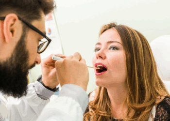 Cancer de l’estomac : ce goût étrange dans la bouche serait un symptôme précoce méconnu