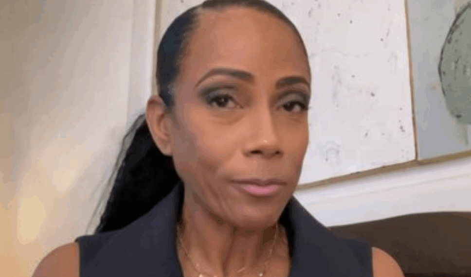 "Pauvre France, j'ai honte !" : Christine Kelly, fière de ses racines, vide son sac en toute décomplexion 8 "Pauvre France, j'ai honte !" : Christine Kelly, fière de ses racines, vide son sac en toute décomplexion « Pauvre France, j’ai honte ! » : Christine Kelly, fière de ses racines, vide son sac en toute décomplexion