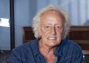 Nicolas Sarkozy innocent : « Si sa maman était en vie, elle pourrait témoigner », Didier Barbelivien lui vient en aide derrière les barreaux