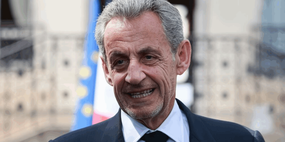 "Un bonheur !" : 3 jours après l’incarcération de Nicolas Sarkozy, l’annonce inespérée de son fils Louis 7 "Un bonheur !" : 3 jours après l’incarcération de Nicolas Sarkozy, l’annonce inespérée de son fils Louis « Un bonheur ! » : 3 jours après l’incarcération de Nicolas Sarkozy, l’annonce inespérée de son fils Louis