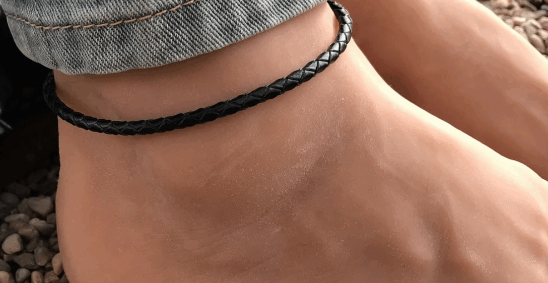 Les personnes qui portent un bracelet à la cheville gauche ne connaissent pas sa vraie signification 8 Les personnes qui portent un bracelet à la cheville gauche ne connaissent pas sa vraie signification Les personnes qui portent un bracelet à la cheville gauche ne connaissent pas sa vraie signification