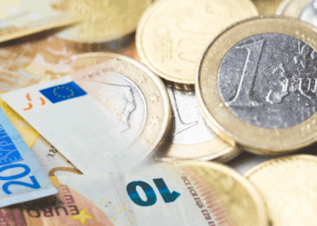 Quel salaire minimum faut-il toucher pour faire partie de la classe moyenne en France en 2025 ?