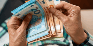 Retraités : voici les nouvelles dates (surprenantes) de virement en novembre 2025 12 Retraités : voici les nouvelles dates (surprenantes) de virement en novembre 2025 Retraités : voici les nouvelles dates (surprenantes) de virement en novembre 2025