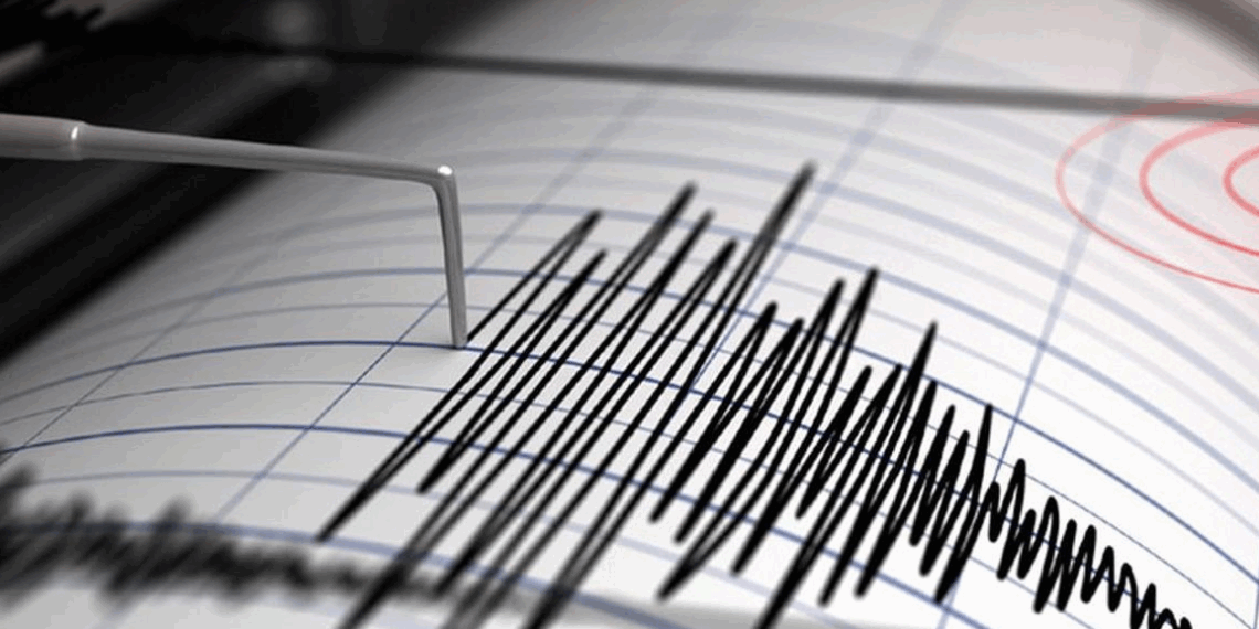 Un séisme de magnitude 6,5 ressenti en Guadeloupe, des secousses recensées en Martinique 5 Un séisme de magnitude 6,5 ressenti en Guadeloupe, des secousses recensées en Martinique Un séisme de magnitude 6,5 ressenti en Guadeloupe, des secousses recensées en Martinique