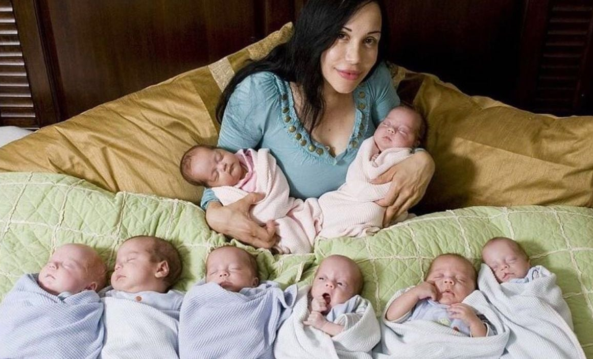 "Octomom", la 1ère femme au monde à accoucher d'octuplés, est devenue grand-mère : "Un magnifique cadeau" 2 "Octomom", la 1ère femme au monde à accoucher d'octuplés, est devenue grand-mère : "Un magnifique cadeau" Capture decran 2025 10 27 200014