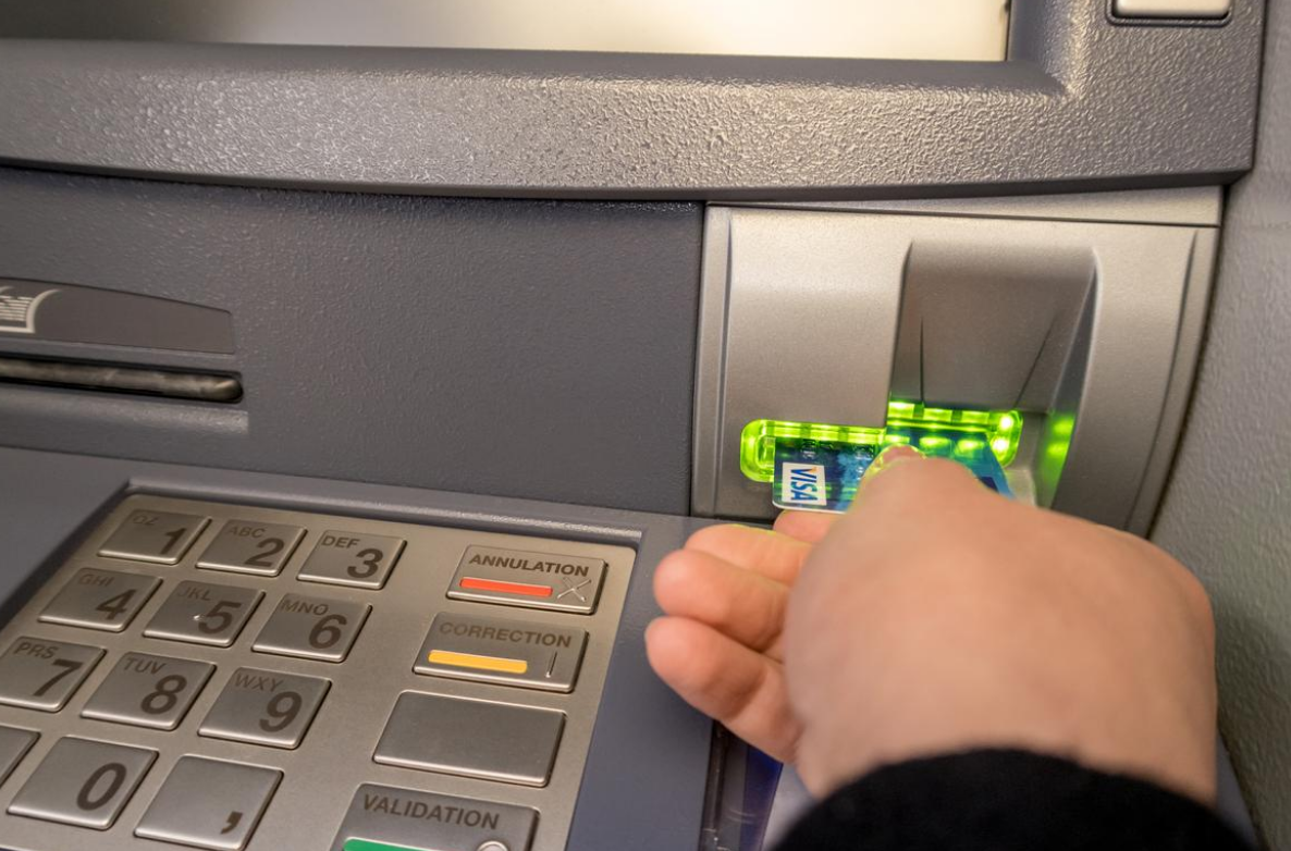 «Limiter les frais bancaires injustes» : la proposition de loi du RN provoque l’ire des banques françaises 2 «Limiter les frais bancaires injustes» : la proposition de loi du RN provoque l’ire des banques françaises Capture decran 2025 10 27 201013