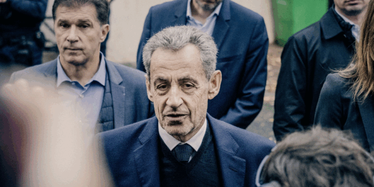 Deux députés insoumis tentent de rendre visite à Nicolas Sarkozy en prison 1 Deux députés insoumis tentent de rendre visite à Nicolas Sarkozy en prison Capture decran 2025 10 27 203719
