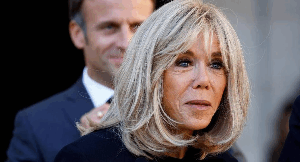 Brigitte Macron cyberharcelée : Tiphaine Auzière dénonce une "dégradation des conditions de santé" de sa mère 6 Brigitte Macron cyberharcelée : Tiphaine Auzière dénonce une "dégradation des conditions de santé" de sa mère Brigitte Macron cyberharcelée : Tiphaine Auzière dénonce une « dégradation des conditions de santé » de sa mère